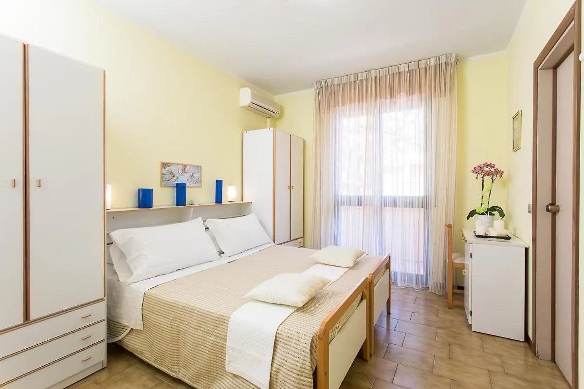 ***  Hotel Valentino Pinarella Itálie